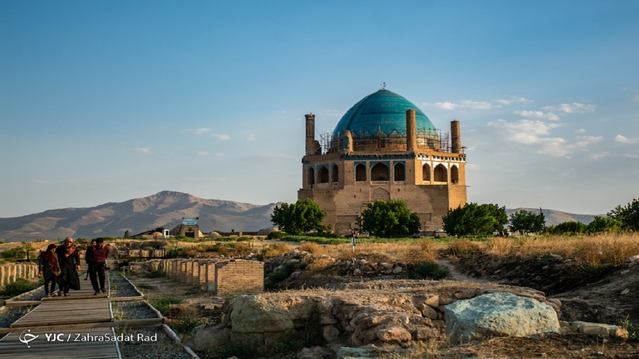 تدوین نظام‌نامه پایگاه‌های میراث ملی و جهانی