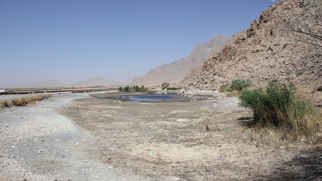 رودخانه خشک شده