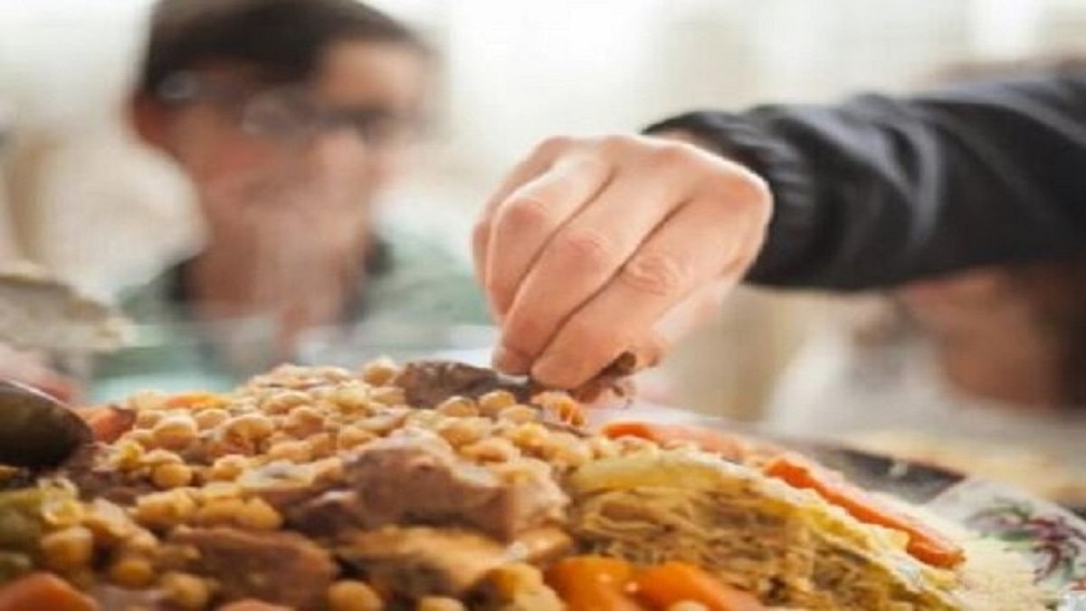 درست یا غلط نوشیدن آب هنگام غذا خوردن + فیلم