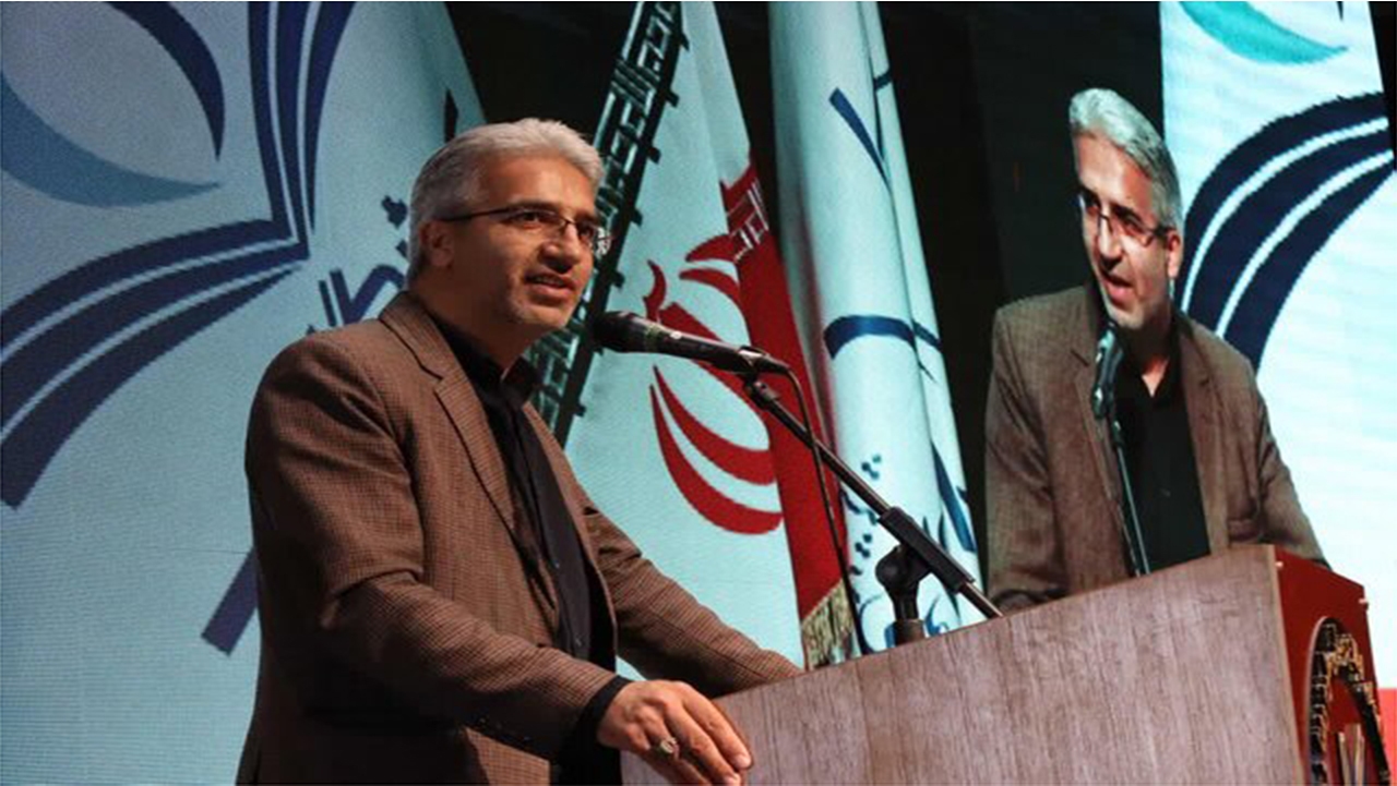 با تقویت ارتباط صنایع، نخبگان و مدیران اشتغال پایدار برای جوانان ایجاد می‌شود