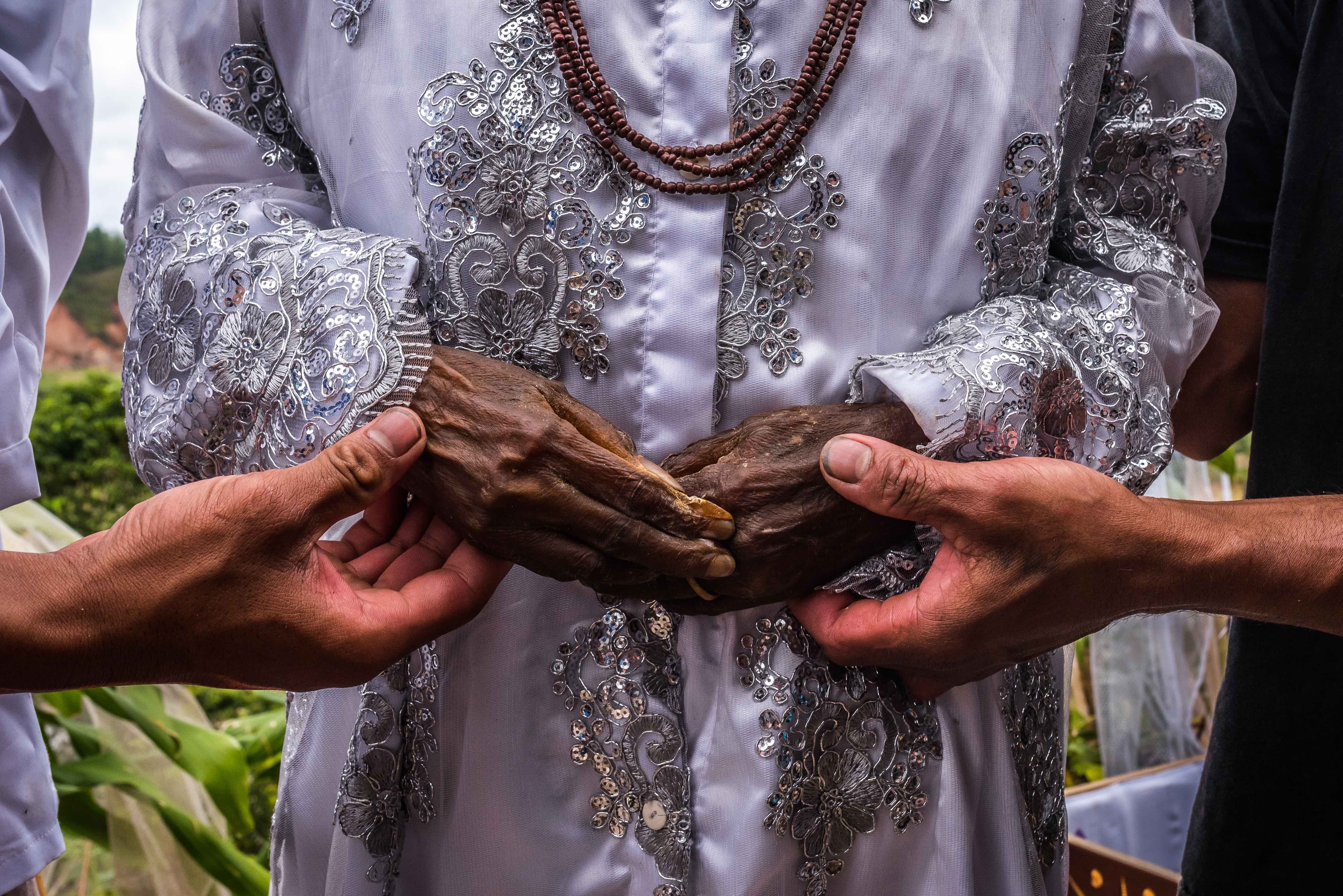 مراسم سنتی عجیب