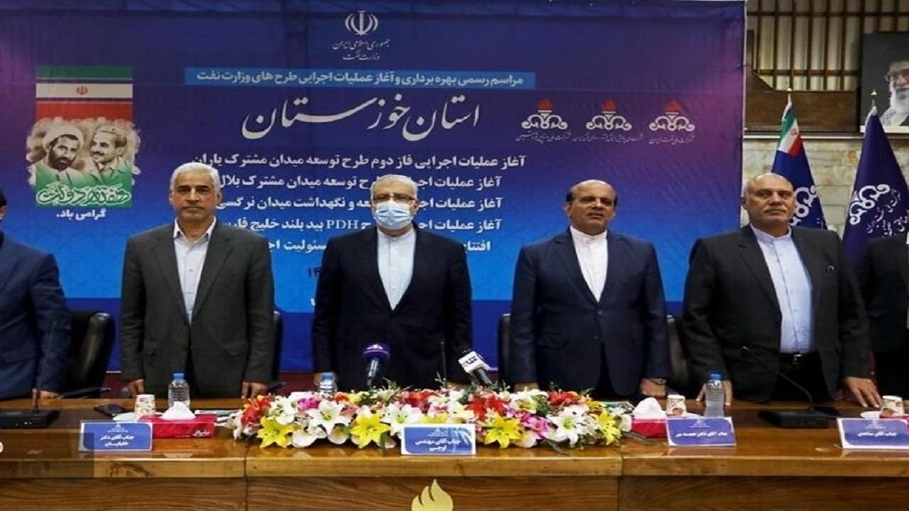 آغاز عملیات اجرایی طرح توسعه ۳ میدان نفتی و پیش‌بینی ارز‌آوری ۱۸ میلیارد دلاری محصولات پتروشیمی