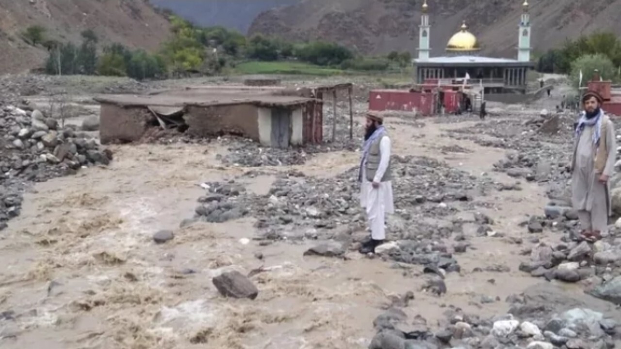 برخی راه‌های مواصلاتی در پنجشیر بر اثر سیلاب مسدود شدند