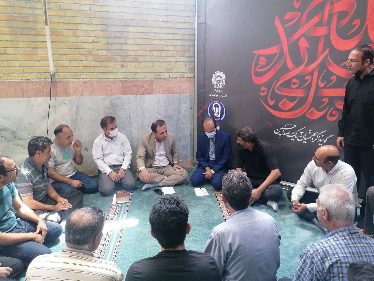 تصاویری از میز خدمت کارکنان دولت در ماهدشت
