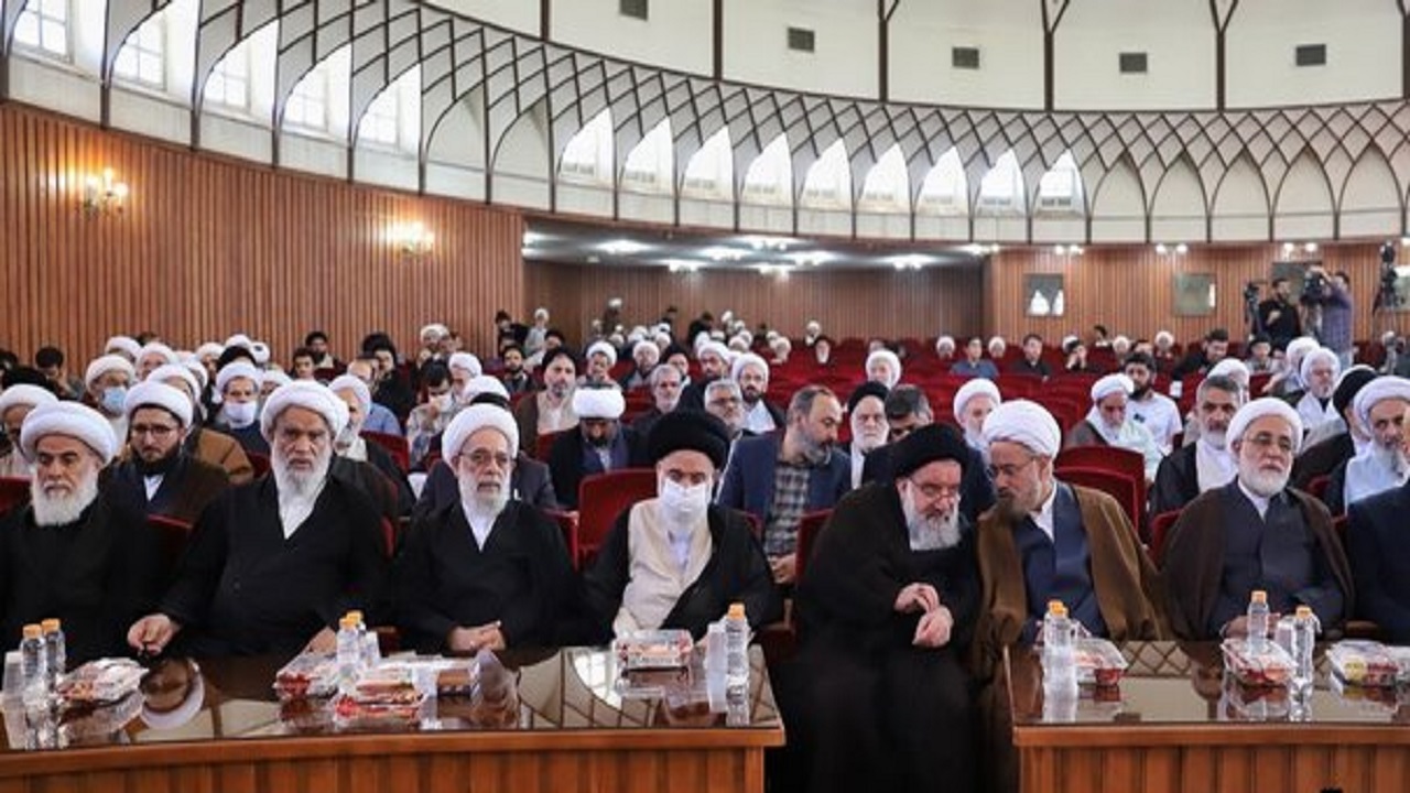 برگزاری مراسم افتتاحیه سال تحصیلی جدید حوزه‌های علمیه در قم
