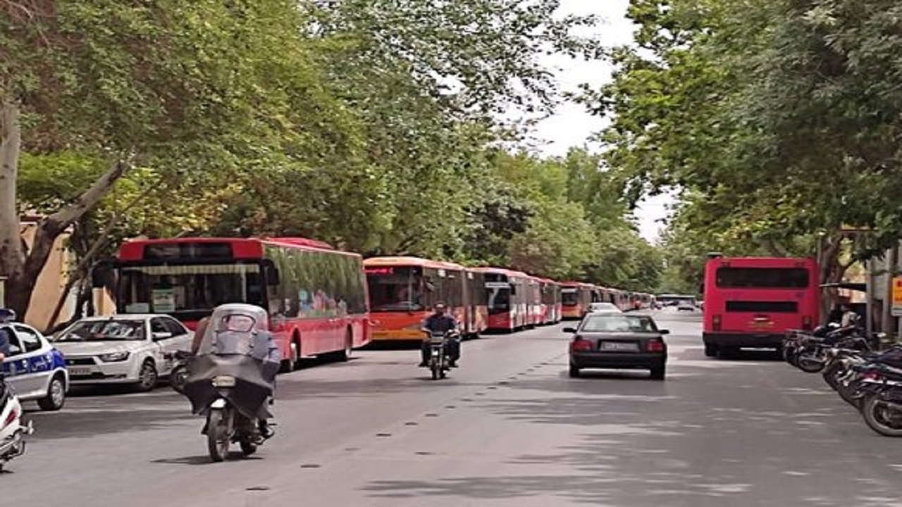 خدمات دهی اتوبوسرانی اصفهان برای مراسم تشییع پیکر آیت‌الله ناصری