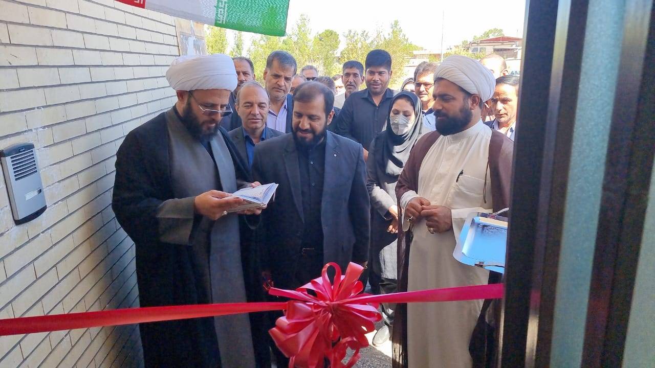 افتتاح ۱۰ طرح مسکن روستایی، عمرانی و بهداشتی در زرند