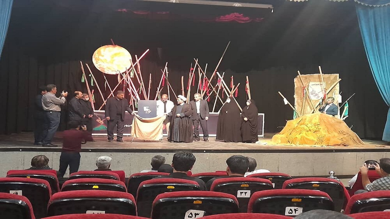 مجموعه اشعار شاعران آیینی آذربایجان‌غربی رونمایی شد