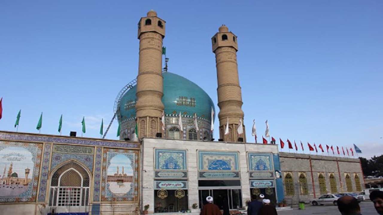 غبارروبی آستان مقدس حضرت بی بی سکینه (س) به روایت تصاویر