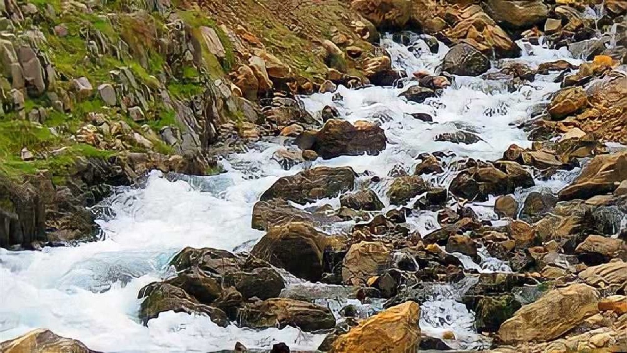 نمایی از طبیعت چشمه خین روستای طزره + فیلم