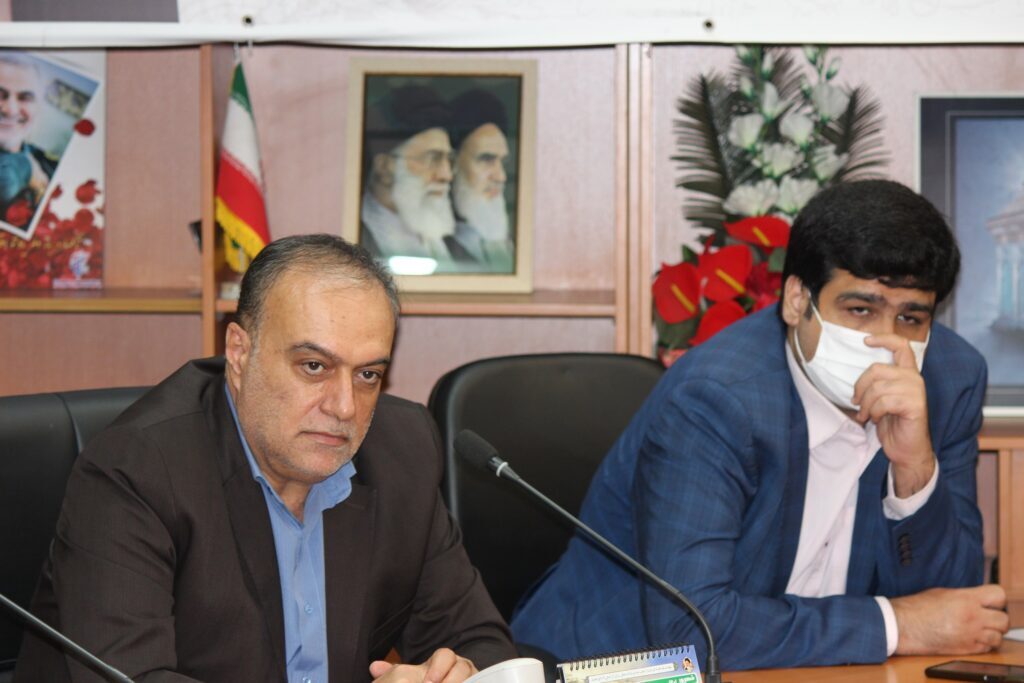 لایروبی و آهک پاشی جوی‌ها و کانال‌های روباز