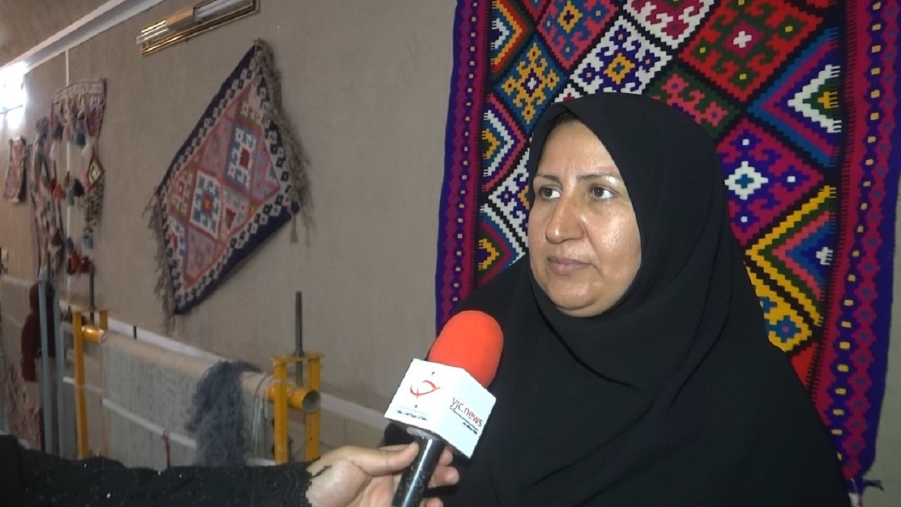 تولید سالانه ١۵٠ متر مربع گلیم در خاتم