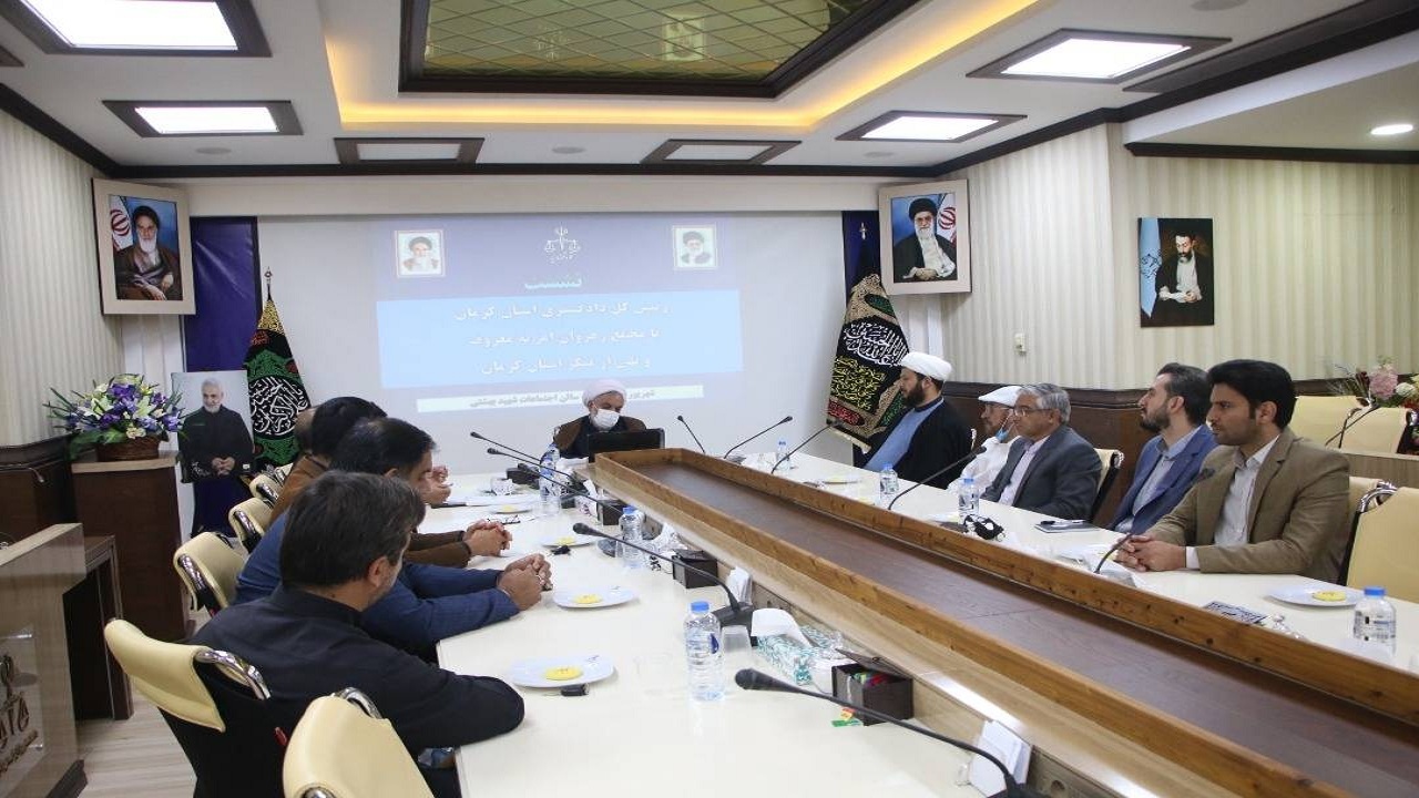 تذکر لسانی باید در جامعه ترویج شود