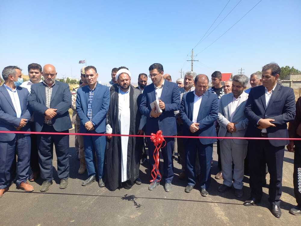 مراسم افتتاح ۲ هزار متر مربع آسفالت جاده شهر زهرا در هفته دولت + تصاویر