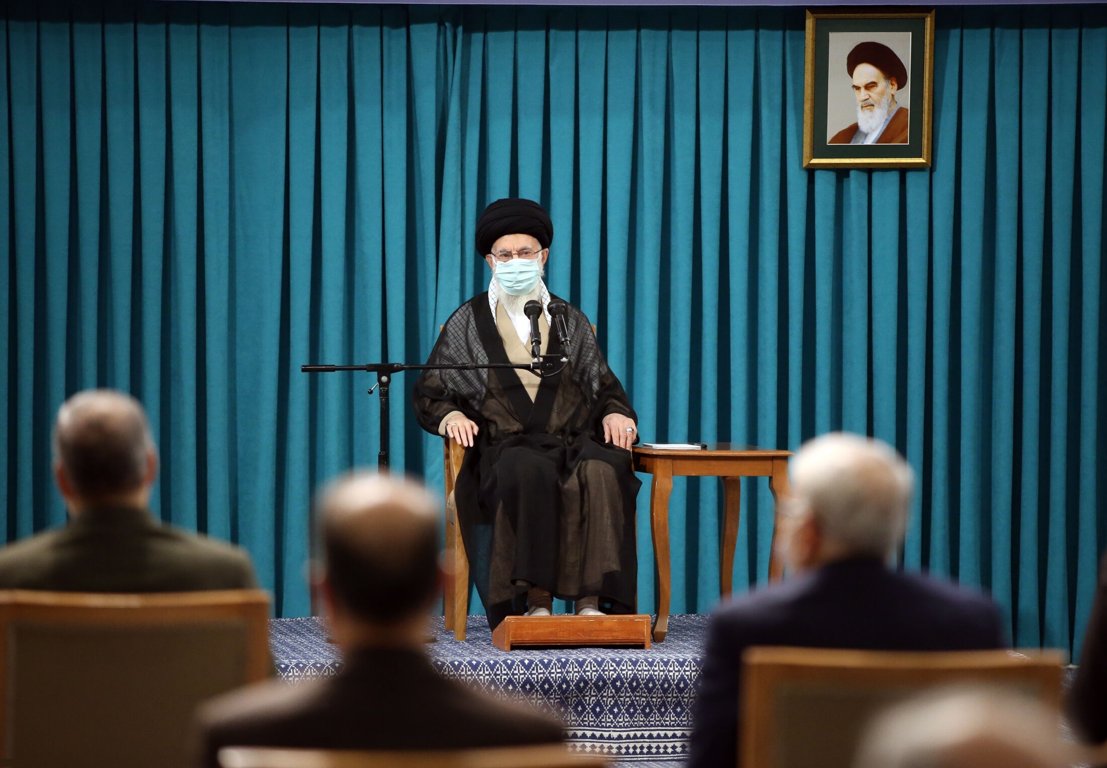 رهبر انقلاب: در دولت سیزدهم، از شرطی کردنِ جامعه و نگاه به بیرون کاسته شد/ در این مدت نشنیدیم کسی در دولت بگوید اختیار نداریم