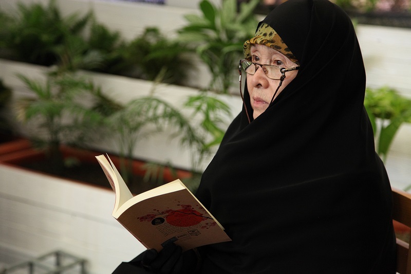 بازگوی زندگی و خاطرات تنها مادر شهید ژاپنی در کتاب مهاجر سرزمین آفتاب