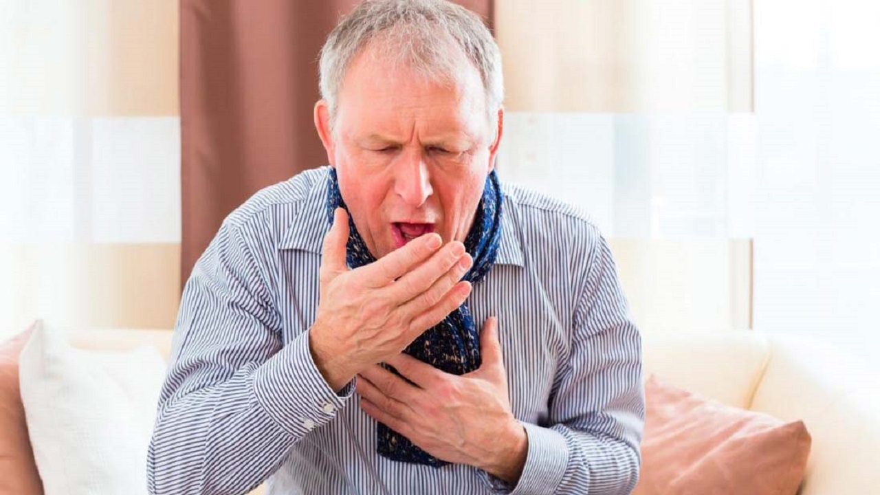 تغذیه سالمندان دچار اختلال بلع باید چگونه باشد؟