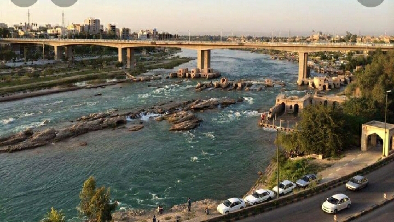 پاکسازی رودخانه دز از زباله‌های شناور
