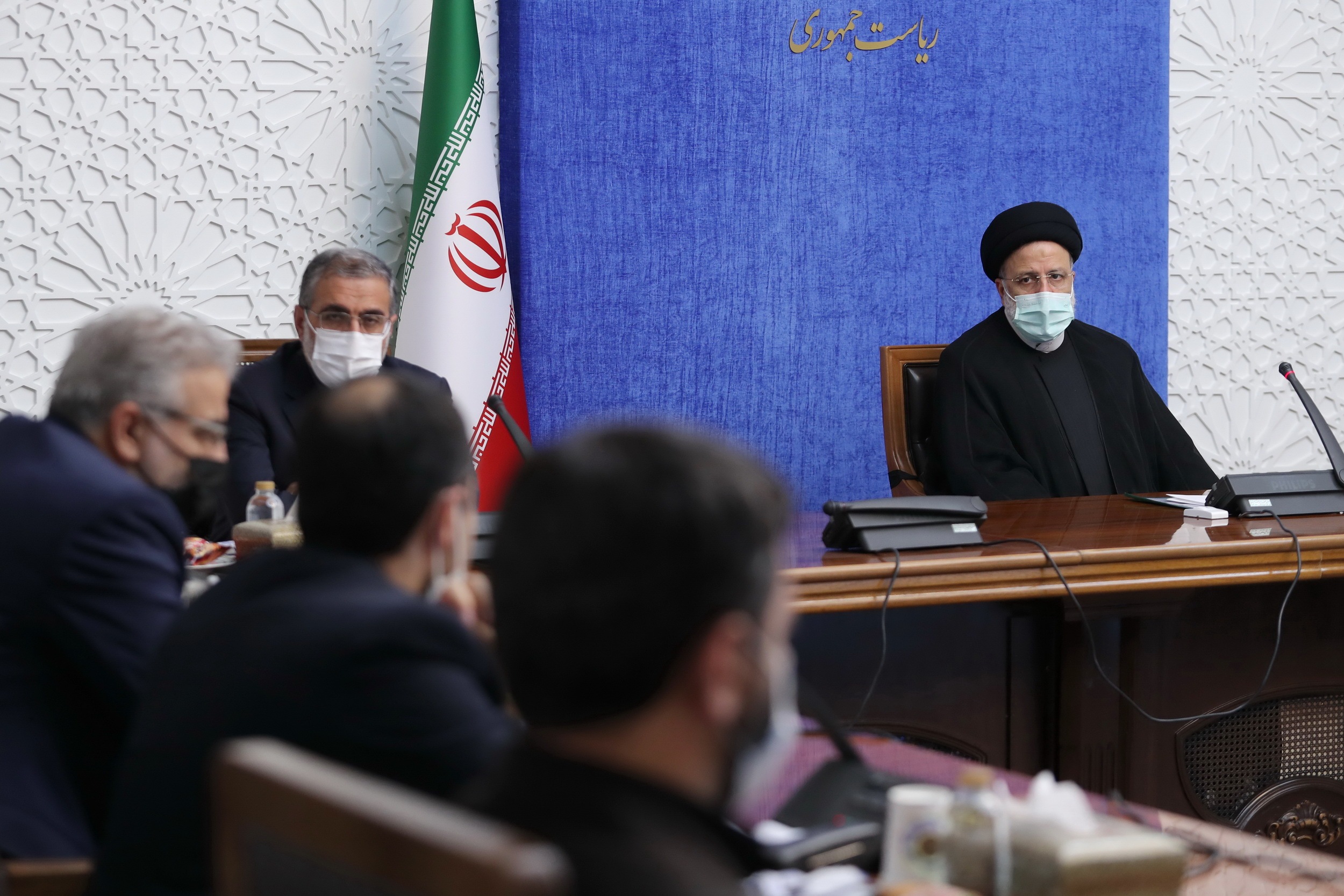 رئیس جمهور: دستگاه‌های اجرایی با تمام توان در پی کاهش نرخ تورم باشند
