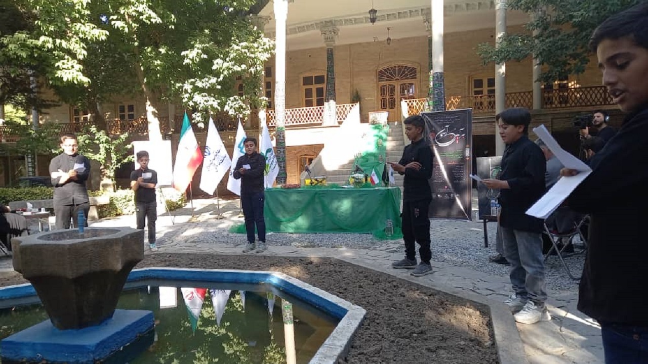 برگزاری نشست ادبی شعر عاشورایی کودک و نوجوان در همدان