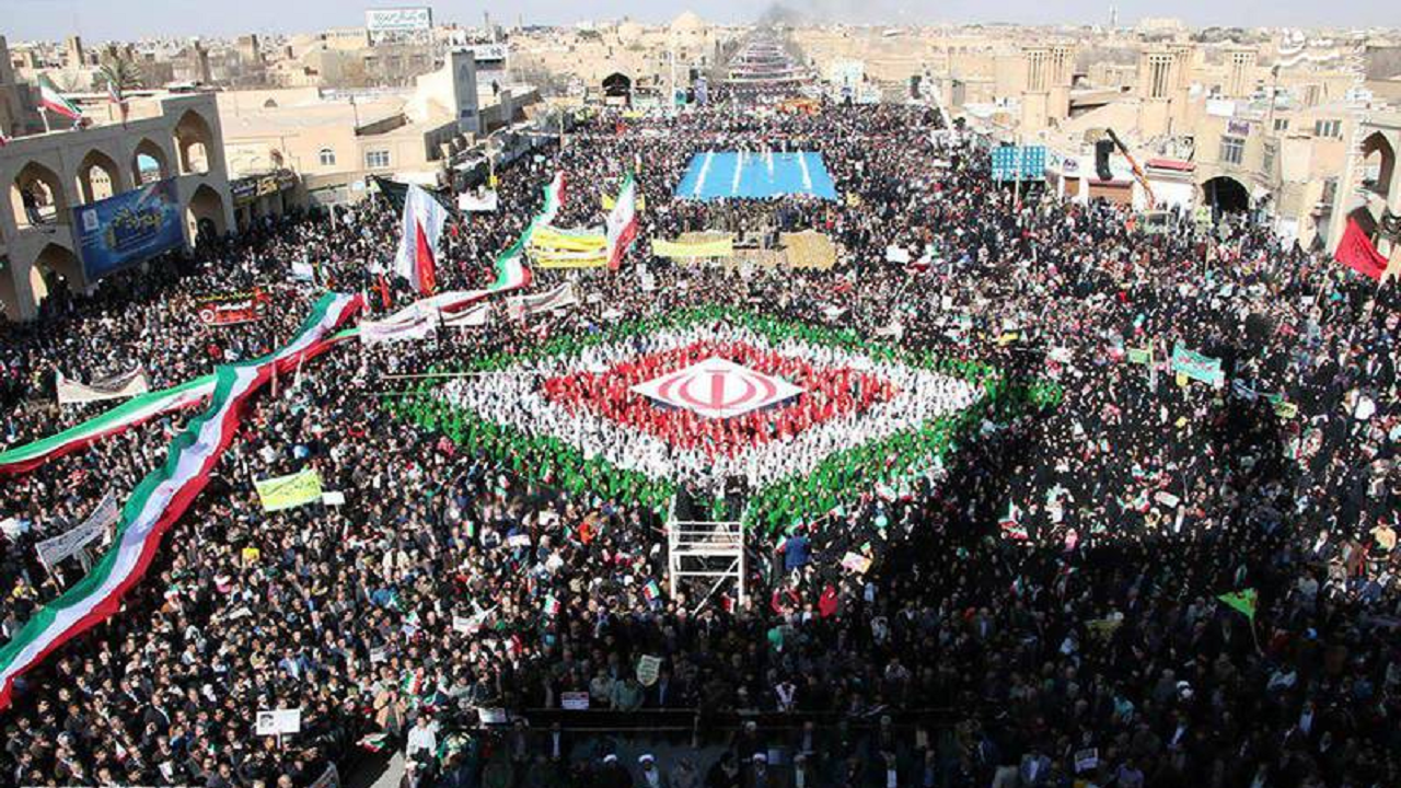 راهپیمایی یزدی‌ها در محکومیت توهین به مقدسات