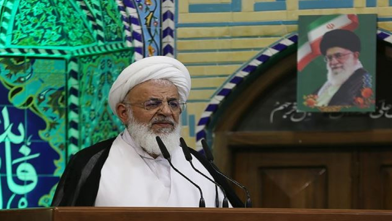 استکبار جهانی با ۲۶۰ شبکه معاند درصدد خدشه به نظام است
