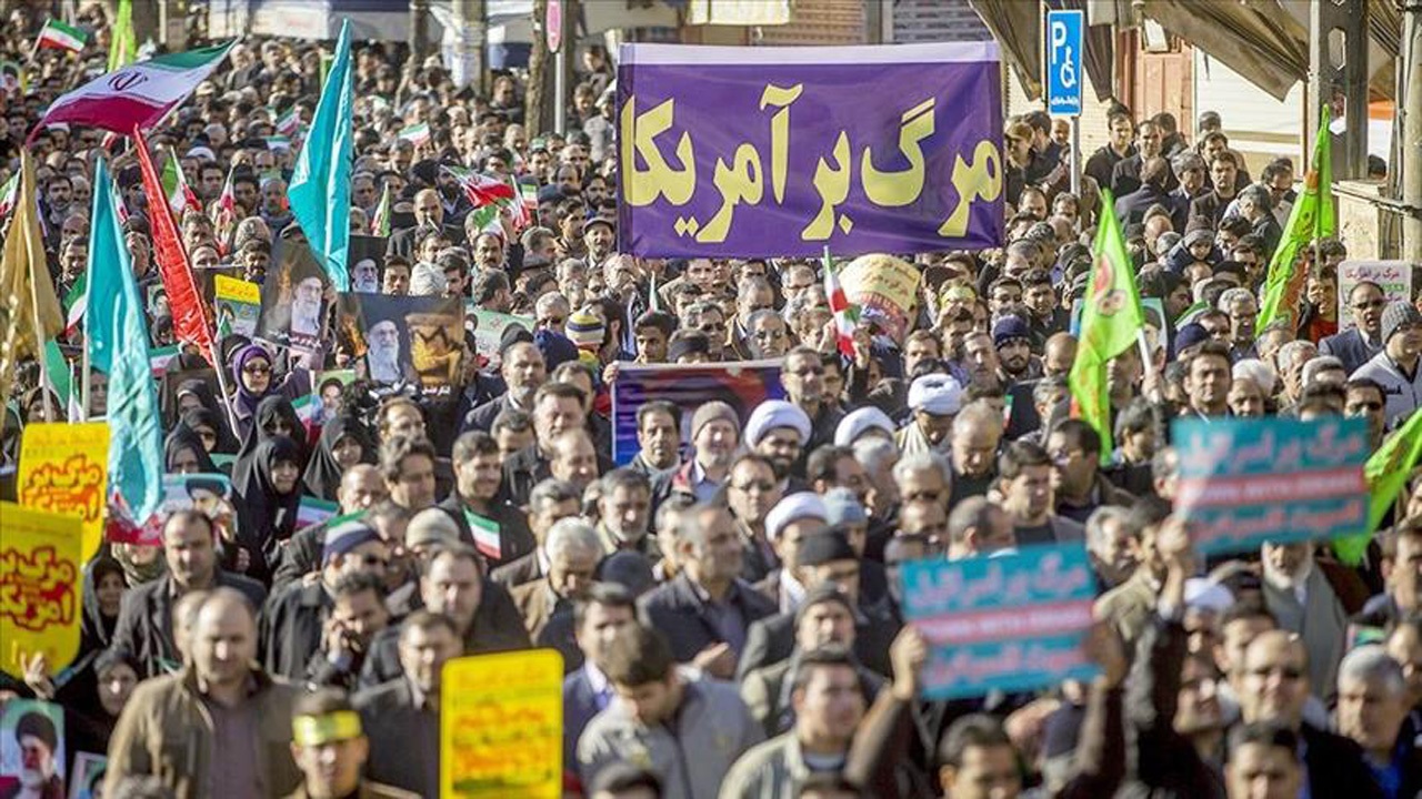 قدردانی مردم از نیروی انتظامی برای حفظ امنیت + فيلم