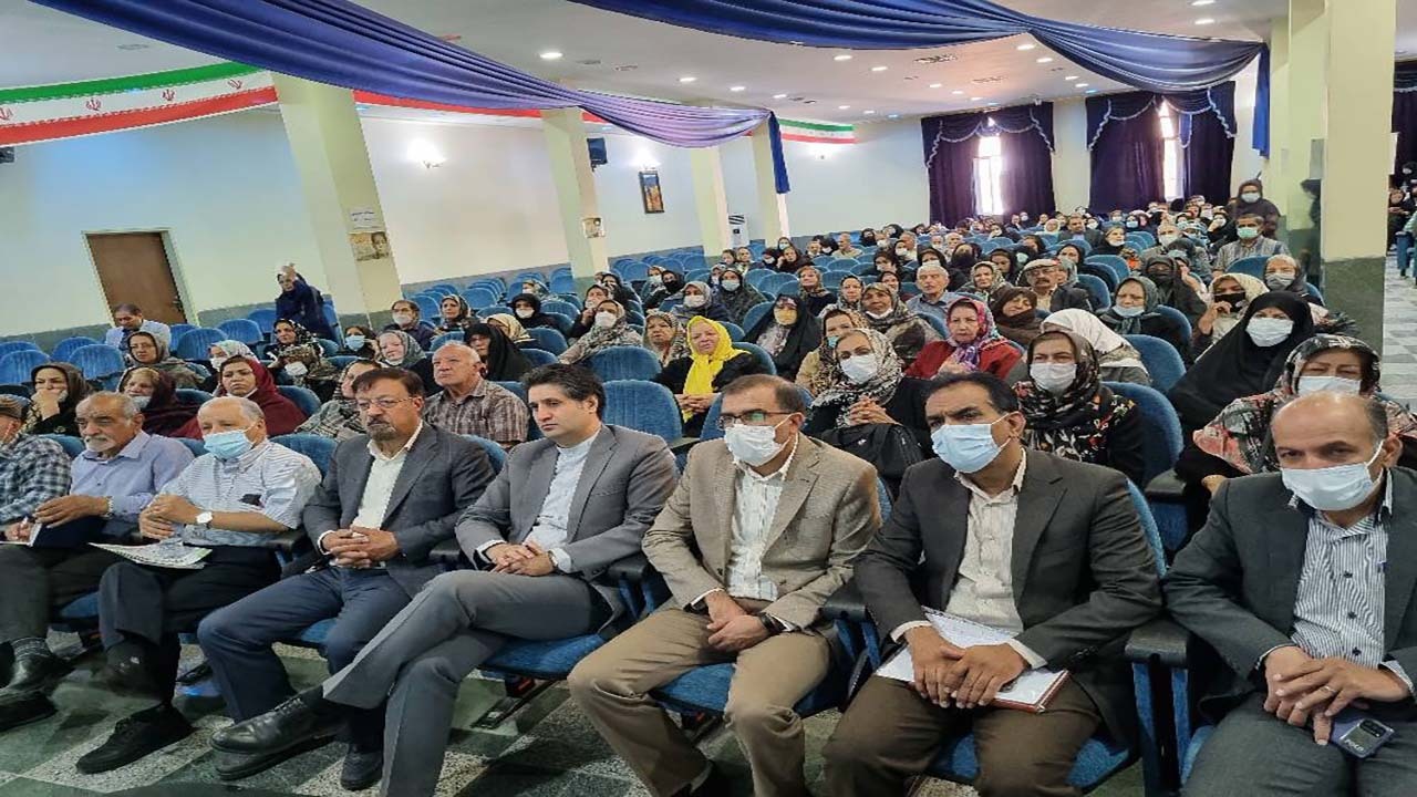 ۳۰۰ هزار نفر از جمعیت کرمان سالمند هستند