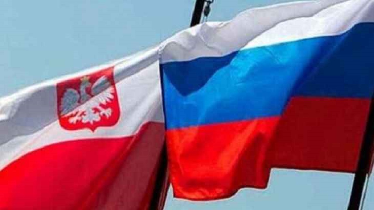 لهستان سفیر روسیه را فراخواند