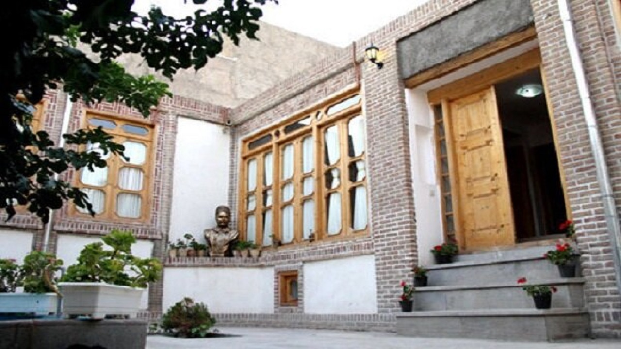 عایق‌بندی سقف خانه تاریخی علی مسیو در تبریز