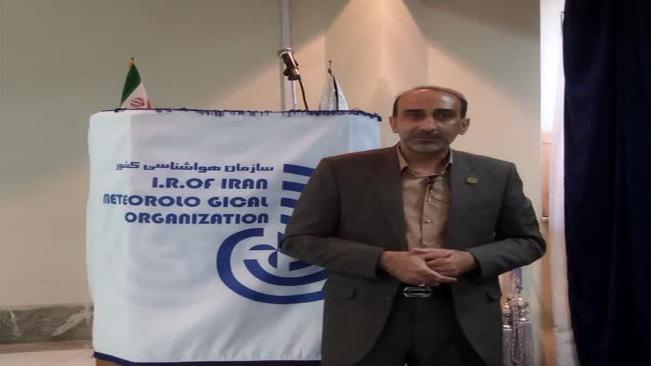 تجربه گران سنگ دفاع مقدس باید به نسل‌های دیگر منتقل شود