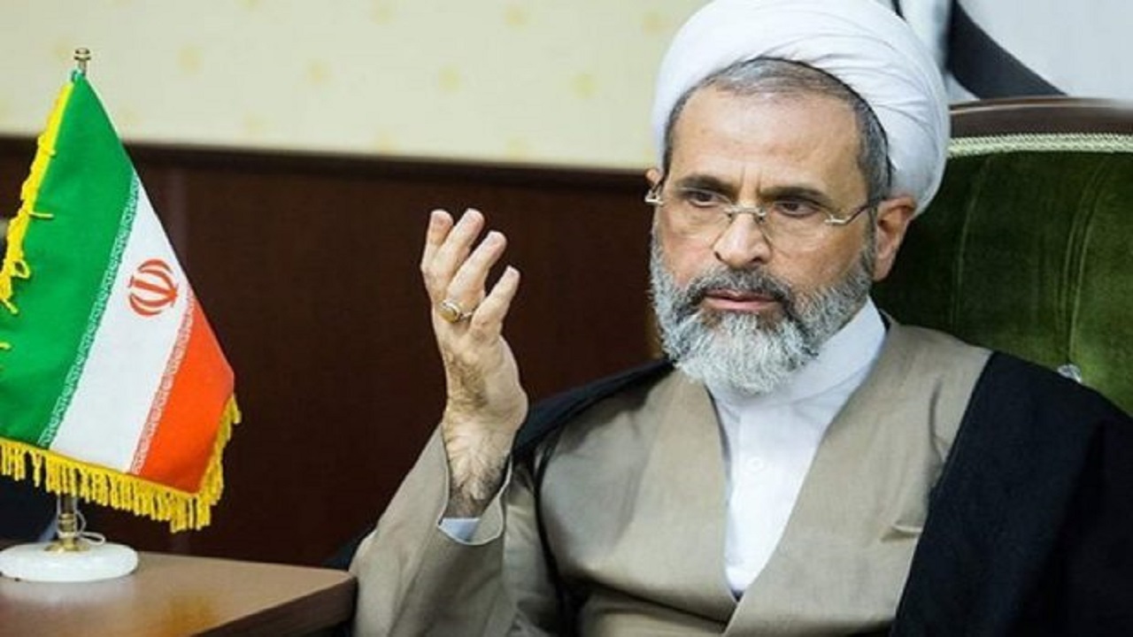 تکذیب اظهارات منتسب به آیت‌ الله اعرافی درباره شال و روسری