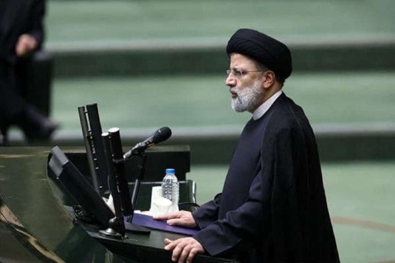 حضور میلیونی مردم در خیابان‌ها، دشمن را ناکام گذاشت/ زاهدی وفا از دو شرط مهم دانش و تجربه برخوردار است