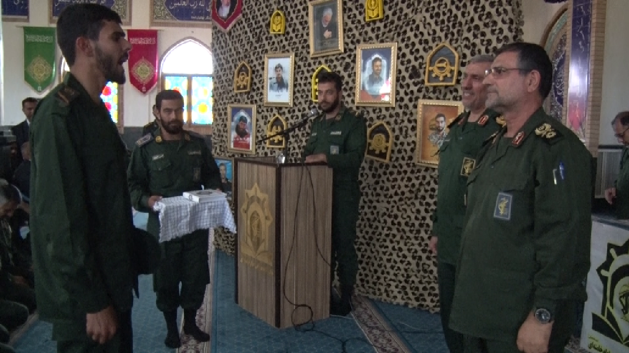 مراسم تحلیف دانش آموختگان دانشگاه امام خامنه‌ای زیباکنار