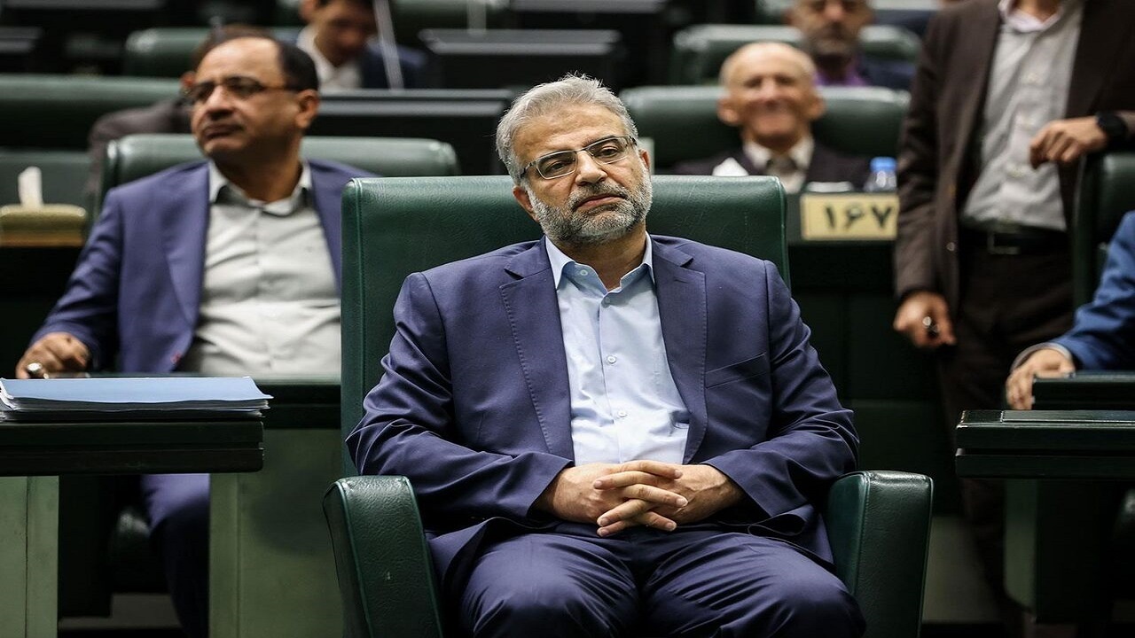 مجلس به زاهدی وفا رای اعتماد نداد