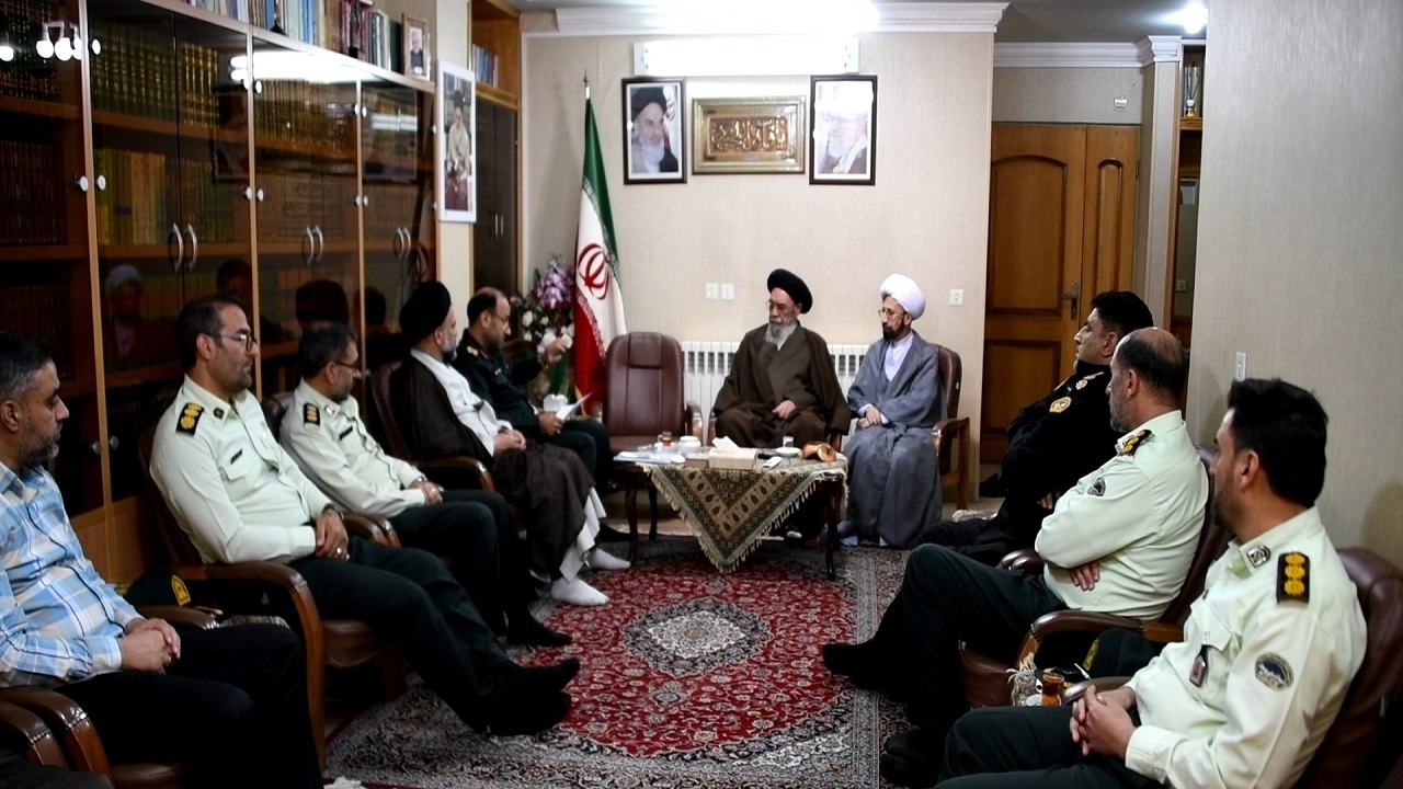 خدشه به امنیت هدف اصلی دشمن برای تضعیف کشور است