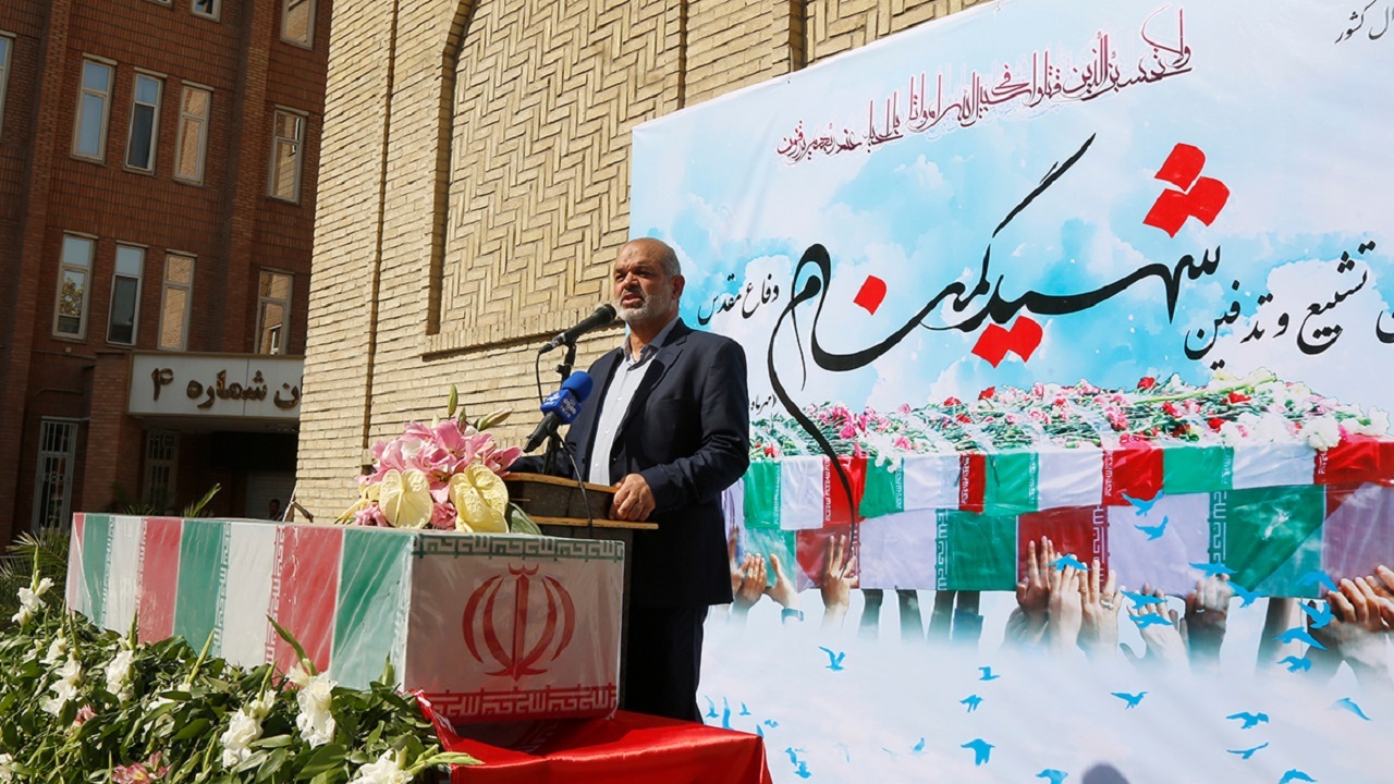 وزیر کشور: قدردان مادرانی هستیم که در دفاع از ارزش‌های دینی پیشقدم هستند