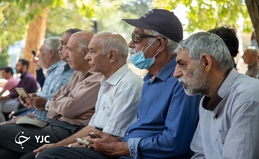 برگزاری مراسم گرامیداشت روز جهانی سالمند در پارک باغ ملی یزد