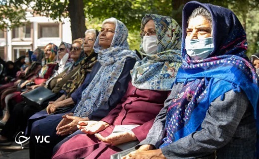 برگزاری مراسم گرامیداشت روز جهانی سالمند در پارک باغ ملی یزد