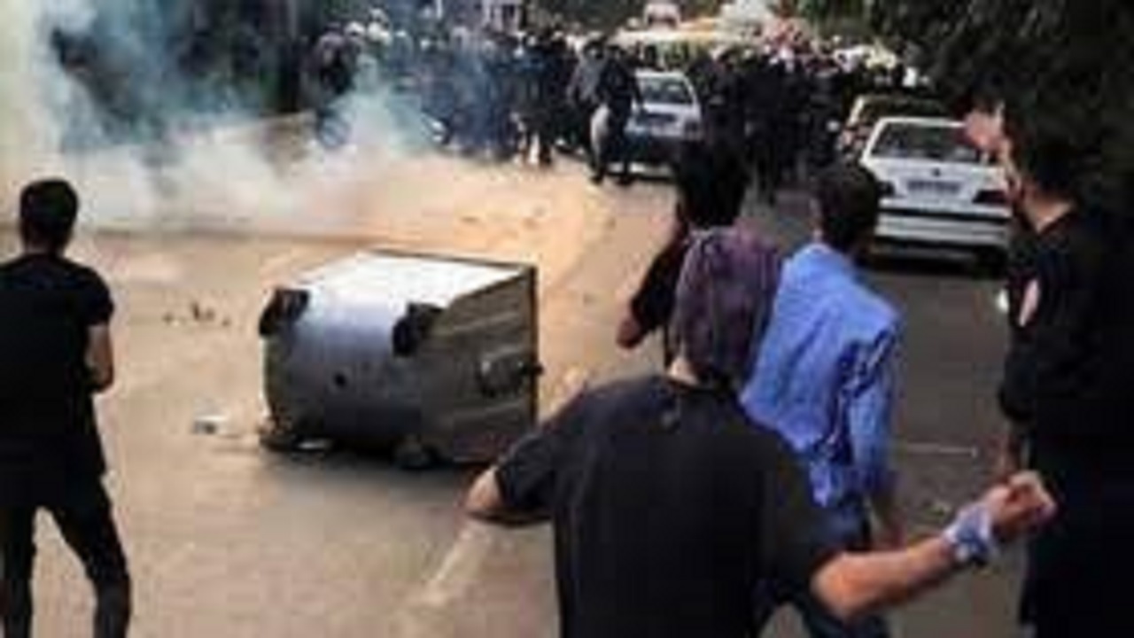 ۱۹۸ نفر از حافظان نظم و امنیت استان قزوین در ناآرامی های اخیر آسیب دیدند