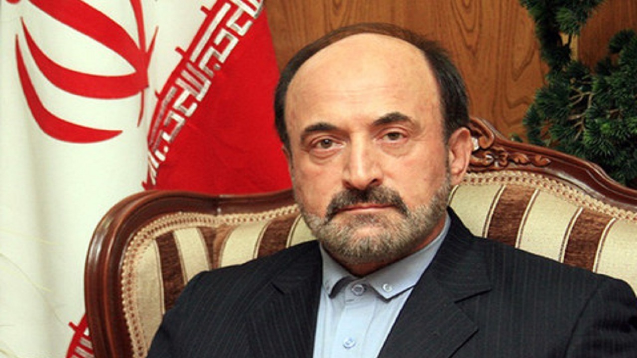 رئیس سازمان مدیریت بحران هم طعم پس لرزه‌های خوی را چشید + فیلم