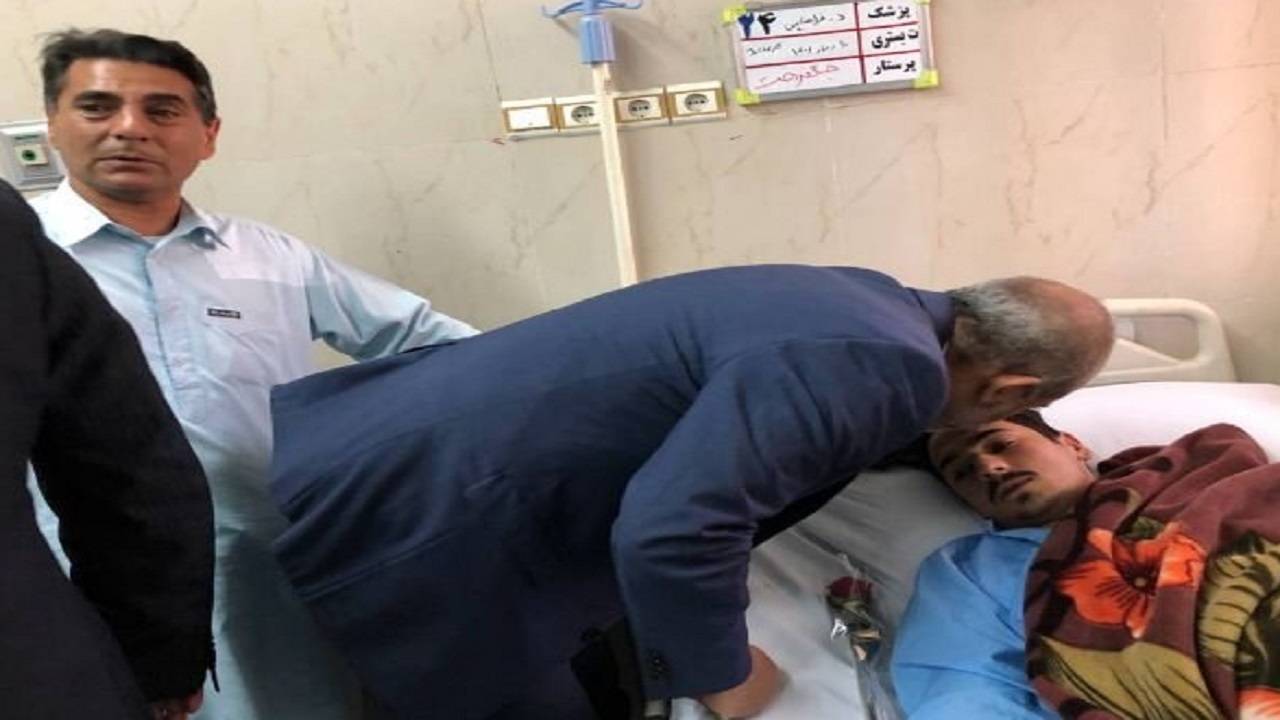 از ایران قوی و مرز‌های خود دفاع می‌کنیم