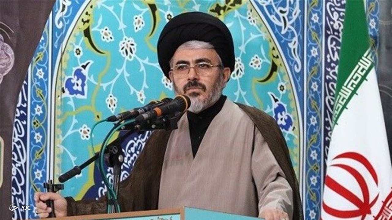 هدف دشمن ترویج بی بند و باری در جامعه اسلامی است