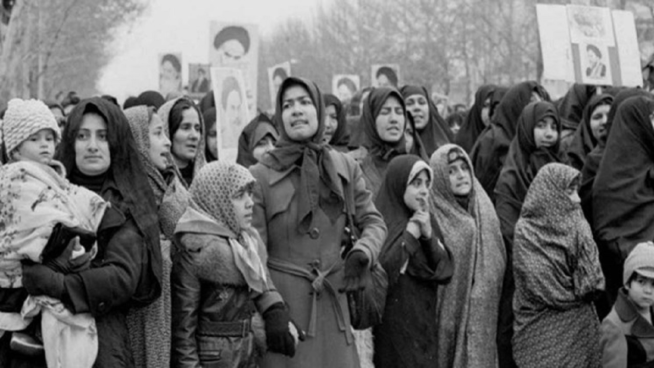 نگاهی به جایگاه زنان در جمهوری اسلامی