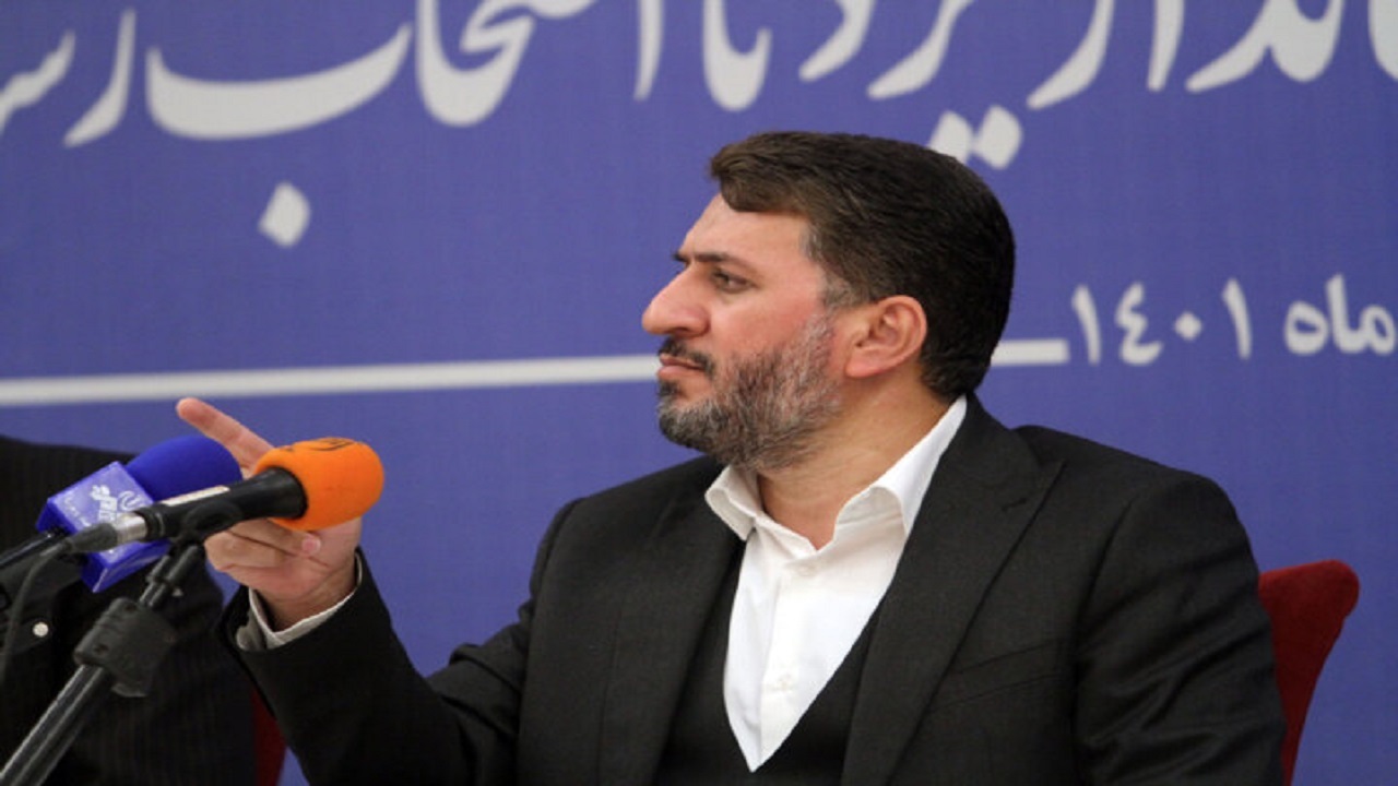 مشکلات شهرستان اردکان را به جد مرتفع می‌کنیم