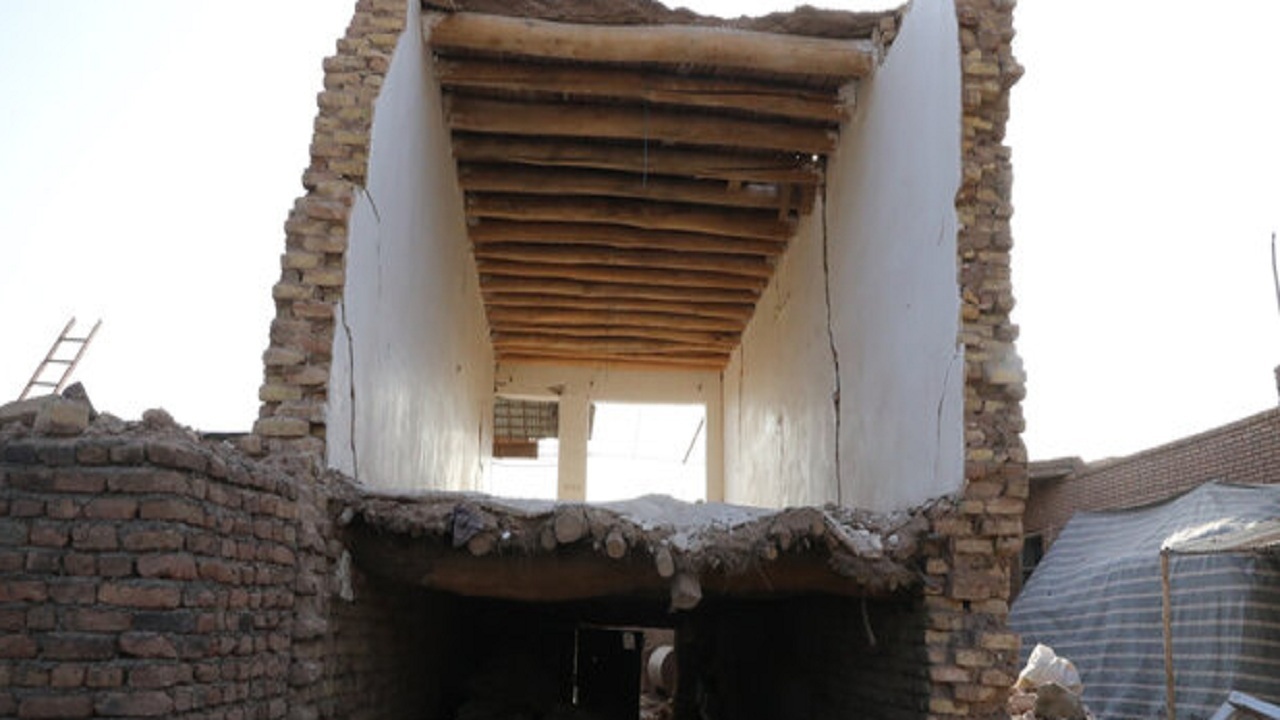 ۴۰۰۰ واحد مسکونی در زمین لرزه خوی خسارت دید