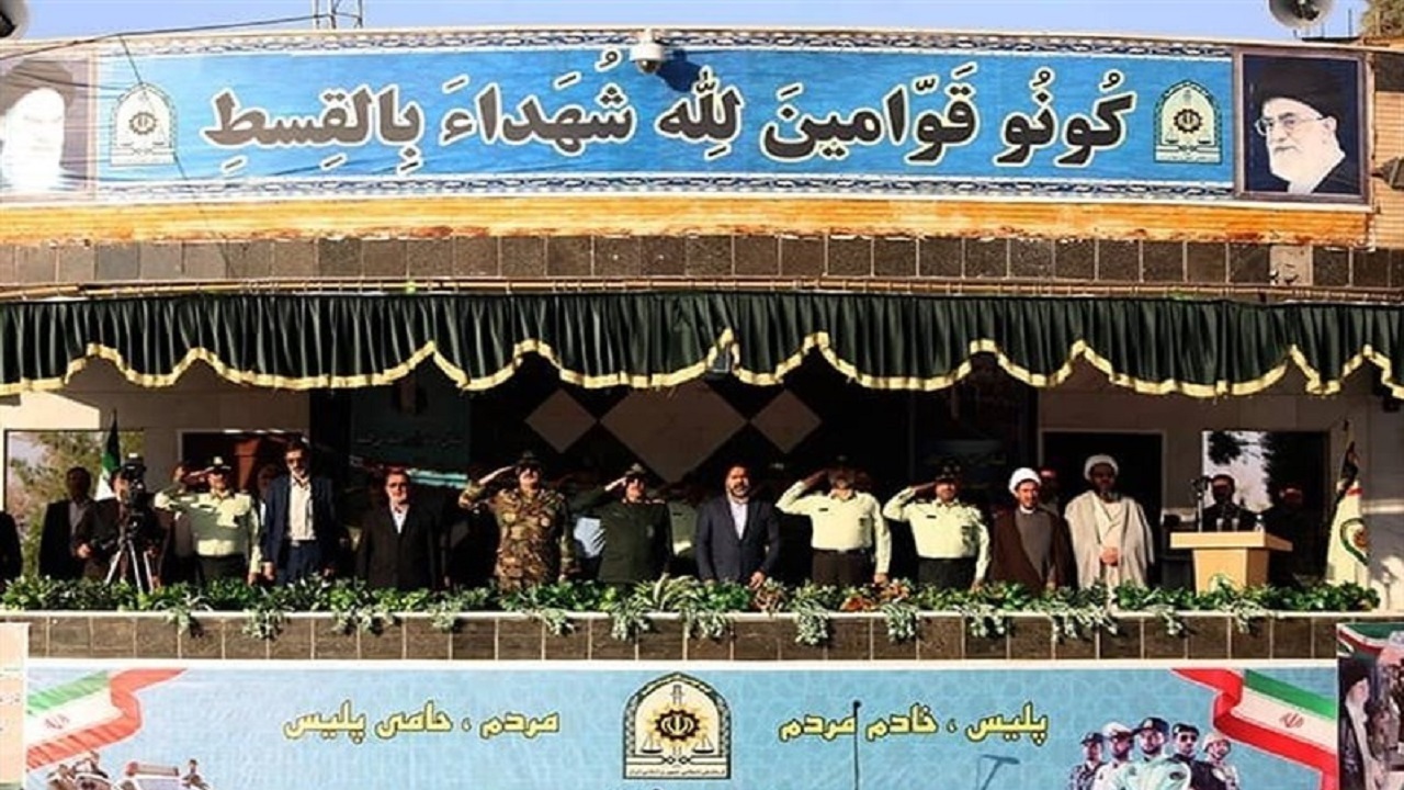  مردم مهمترین رکن در حمایت از پلیس هستند