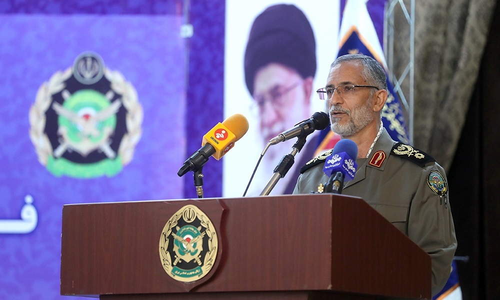 رئیس دفتر فرمانده کل قوا: به‌زودی تمام تجهیزات مورد نیاز خود را تولید و صادر می‌کنیم