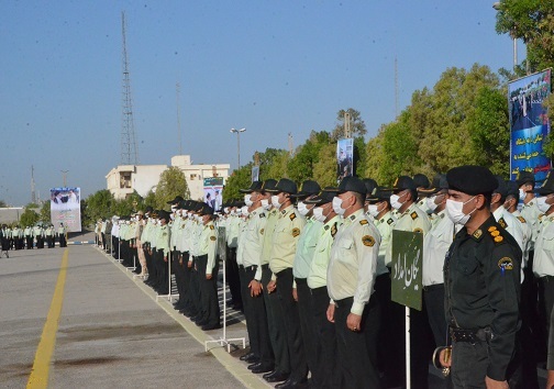 برگزاری صبحگاه مشترک یگان&zwnj;های نظامی و انتظامی در بندرعباس