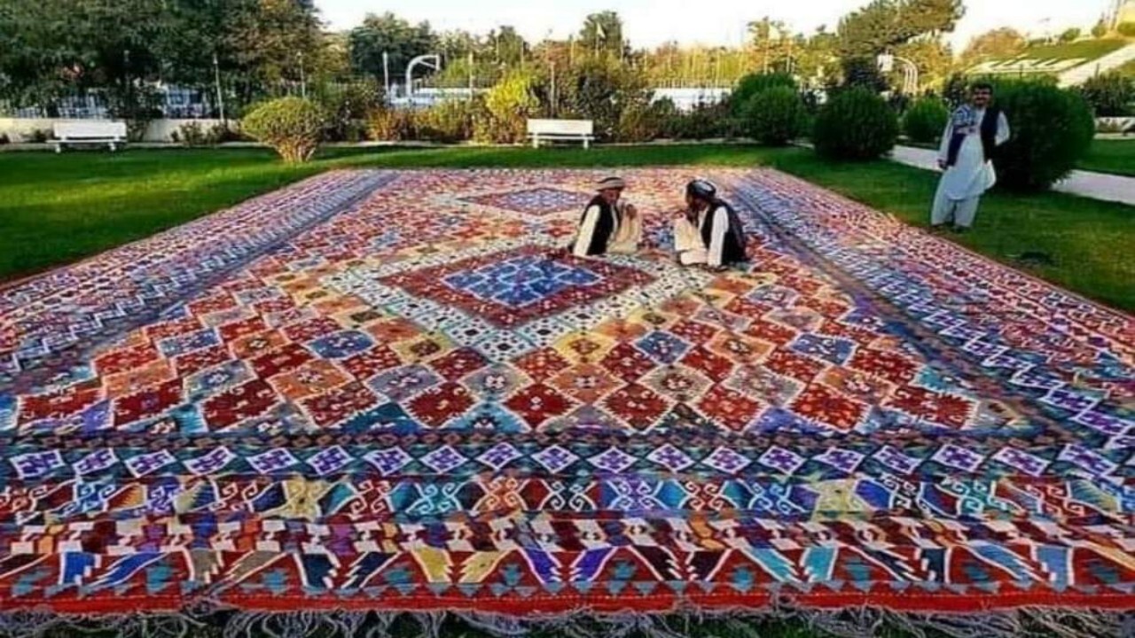 بزرگترین قالی دنیا در فاریاب بافته شد